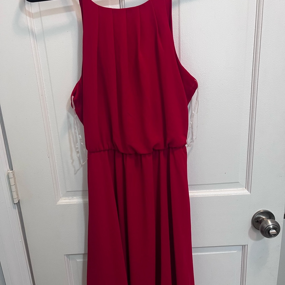 Elegant Red Sleeveless Dress
